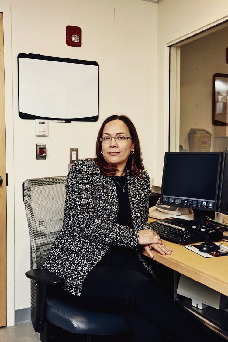 Yakeel Quiroz, director del laboratorio de neuroimagen familiar en el Hospital General de Massachusetts en Boston, el 1 de noviembre de 2019. (Tony Luong/The New York Times)