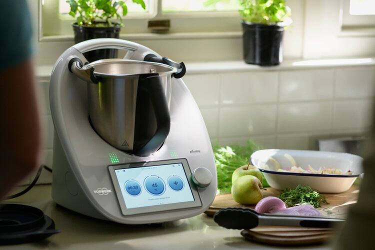 Thermomix incluye pantalla táctil donde se ve el paso a paso de las recetas.