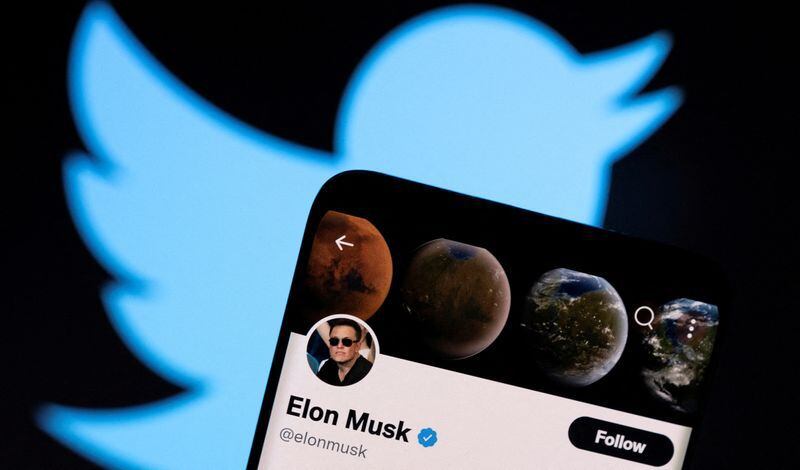 Elon Musk y Twitter han estado en medio de la polémica por varias semanas (Foto: REUTERS/Dado Ruvic/Ilustración)