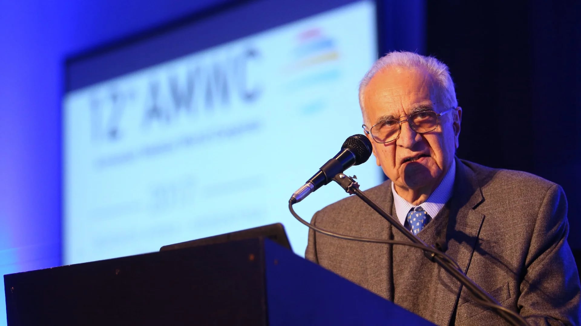 En la ceremonia de apertura, habló el dr. Daniel Stamboulian, el presidente del comité organizador de la conferencia y uno de los profesionales médicos más reconocidos del país