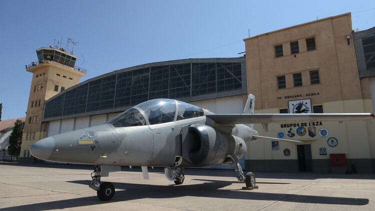 El IA3 Pampa es un avión de entrenamiento avanzado y, según los instructores, es el ideal para el entrenamiento de los pilotos. Foto: Fernando Calzada.