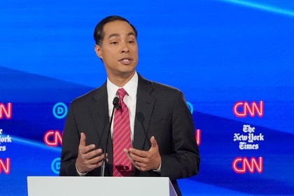 Julian Castro and a group of Latino congressmen Democrats have criticized the Mexican government for not congratulating Biden on his victory (Photo: Shannon Stapleton / Reuters)