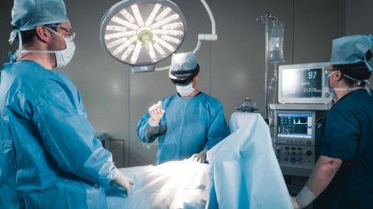La realidad virtual puede ser útil como una versión de alta tecnología de la terapia de reminiscencia (Shutterstock)