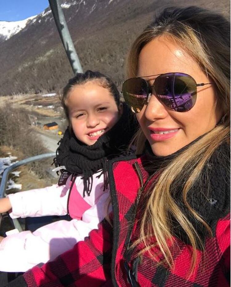 Karina La Princesita junto a su hija Sol 