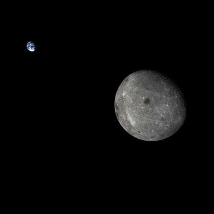 La sonda china Chang’e 5 T1 fotografió la Tierra y la cara oculta de la Luna. (CNSA)

