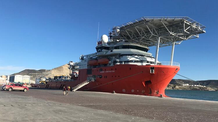 El “Seabed Constructor”, propiedad de la empresa estadounidense Ocean Infinity, fue el que permitió localizar en noviembre pasado el submarino argentino “ARA San Juan”, que se hundió en el Atlántico con sus 44 tripulantes el 15 de noviembre de 2017 (foto: Walter Calderón)