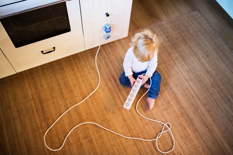 Los niños menores de 5 años son un grupo de riesgo de los accidentes domésticos, con mayor incidencia entre el año y los tres años de vida (Shutterstock)