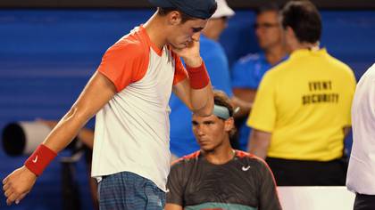 Tomic y su cara de derrota ante Nadal en un Abierto de Australia. El padre de Bernard había dejado de ser taxista para entrenar a su hijo.