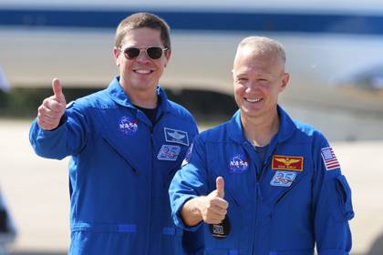 Los astronautas Bob Behnken y Doug Hurley llegaron a Cabo Cañaveral el 20 de mayo para prepararse para el lanzamiento de SpaceX (REUTERS/Joe Skipper)
