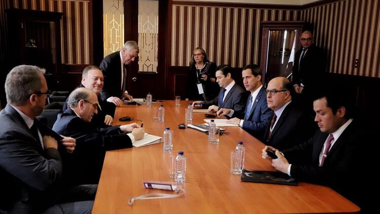 El encuentro de las delegaciones de EEUU y Venezuela en Bogotá
