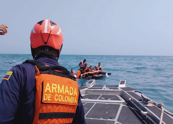 Los afectados fueron trasladados hacia Cartagena, donde fueron examinados por especialistas - crédito Armada Nacional
