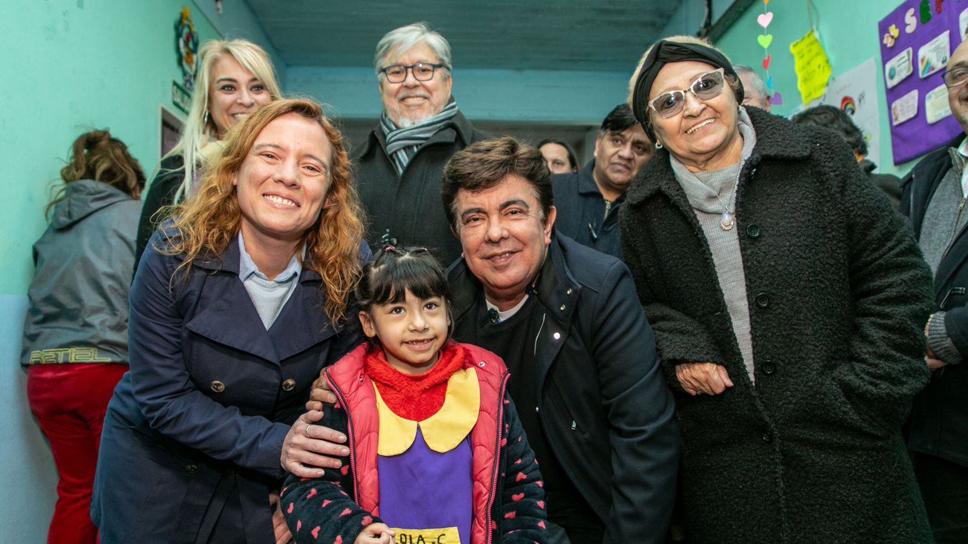 Los movimientos sociales también muestran unidad hacia el interior del PJ, Patricia Cubría, del Evita, participó en un acto junto a Fernando Espinoza, el intendente de La Matanza. El “Barón del Conurbano” la venció en las PASO y las relaciones habían quedado muy tensas 