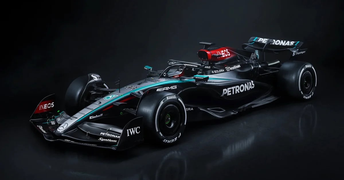 La Mercedes ha presentato l'ultima vettura che Hamilton utilizzerà prima di passare alla Ferrari: un ritorno al design classico e un cambiamento nell'effetto DRS