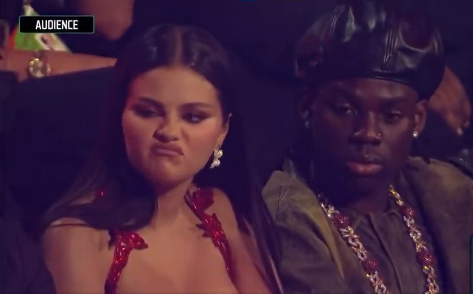 Así reaccionó Selena Gomez tras escuchar el nombre de Chris Brown como uno de los nominados en los VMA 2023