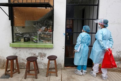 Personal sanitario en Lima (REUTERS/Sebastián Castañeda)