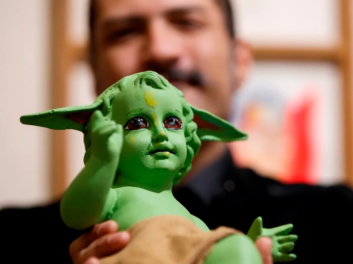 Habló el mexicano que creó el Niño Dios Baby Yoda: “Provocar me agradó” -  Infobae