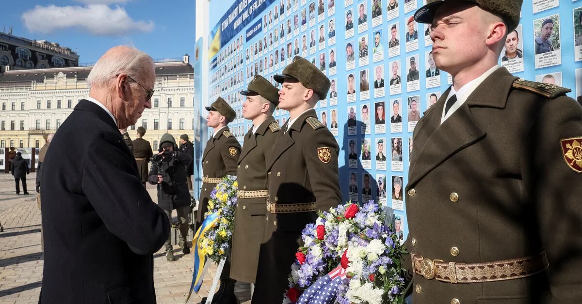 25 photos from Joe Biden’s surprise visit to kyiv a year after the Russian invasion