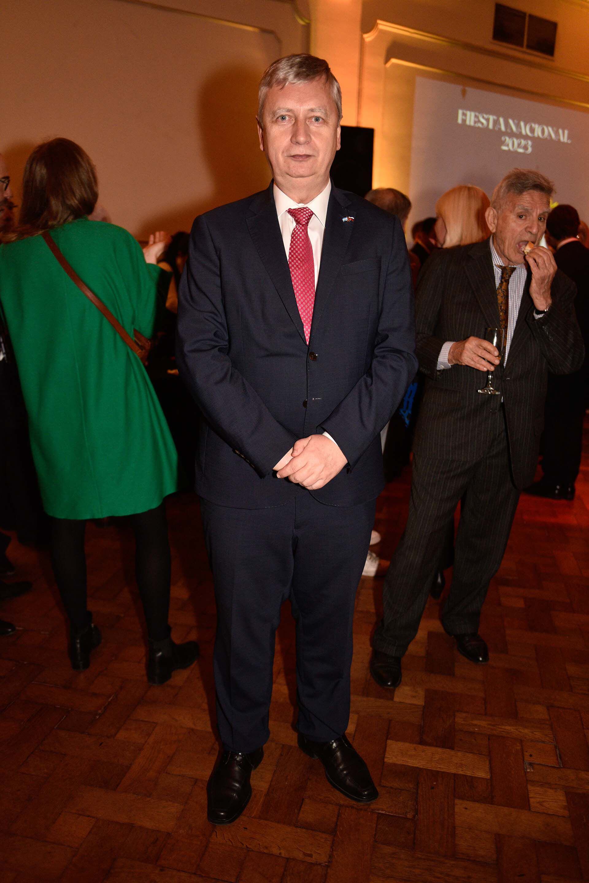 El embajador de Eslovaquia, Rastidlav Hindicky