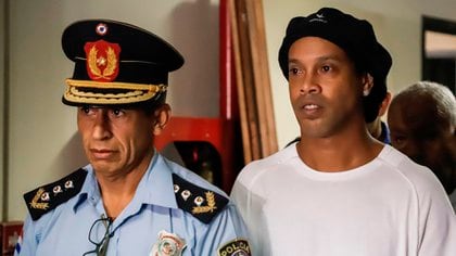 Ronaldinho y su hermano podrían ser liberados en los próximos días (EFE/Nathalia Aguilar)