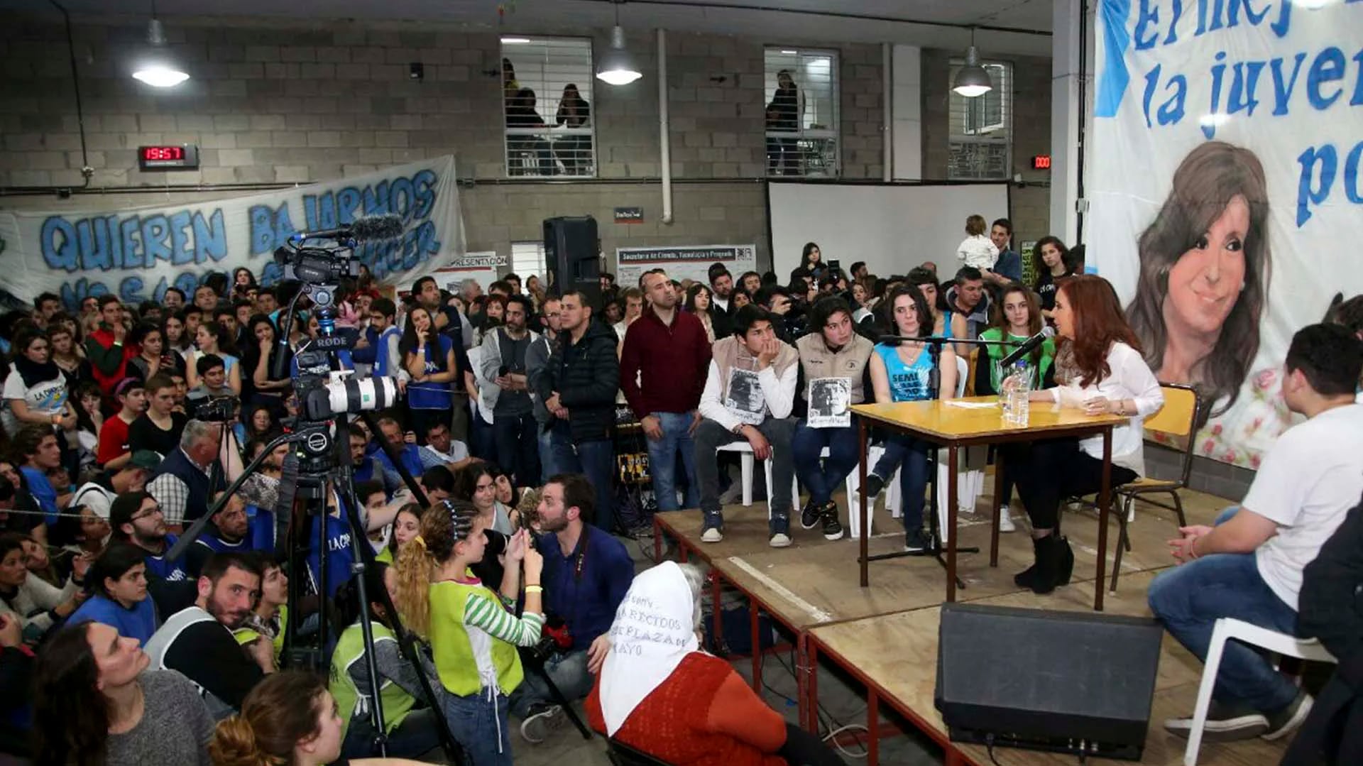 Cristina Kirchner habló 45 minutos ante estudiantes secundarios (Nicolás Aboaf)