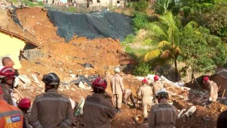 Siete personas murieron en un deslizamiento de tierra en el nordeste de Brasil 