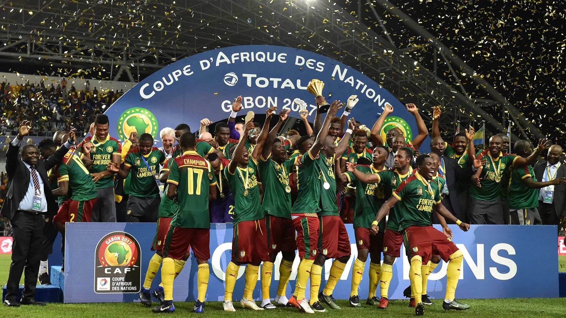 El local Camerún es una de las selecciones candidatas a quedarse con la copa, una de las grandes figuras del país es el delantero del Olympique de Lyon Karl Toko Ekambi