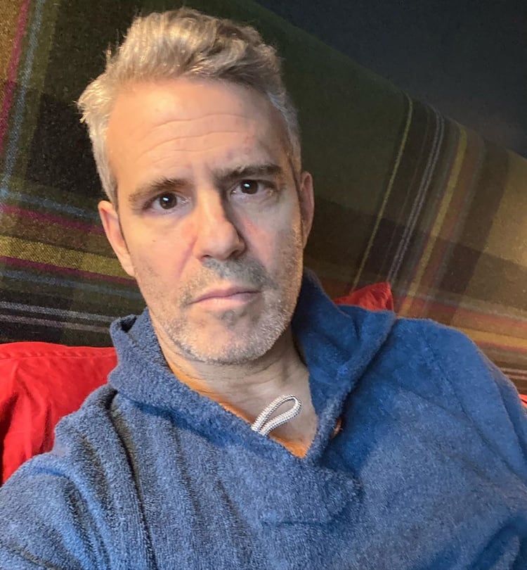 El popular presentador Andy Cohen tiene coronavirus y lo confirmó en Instagram