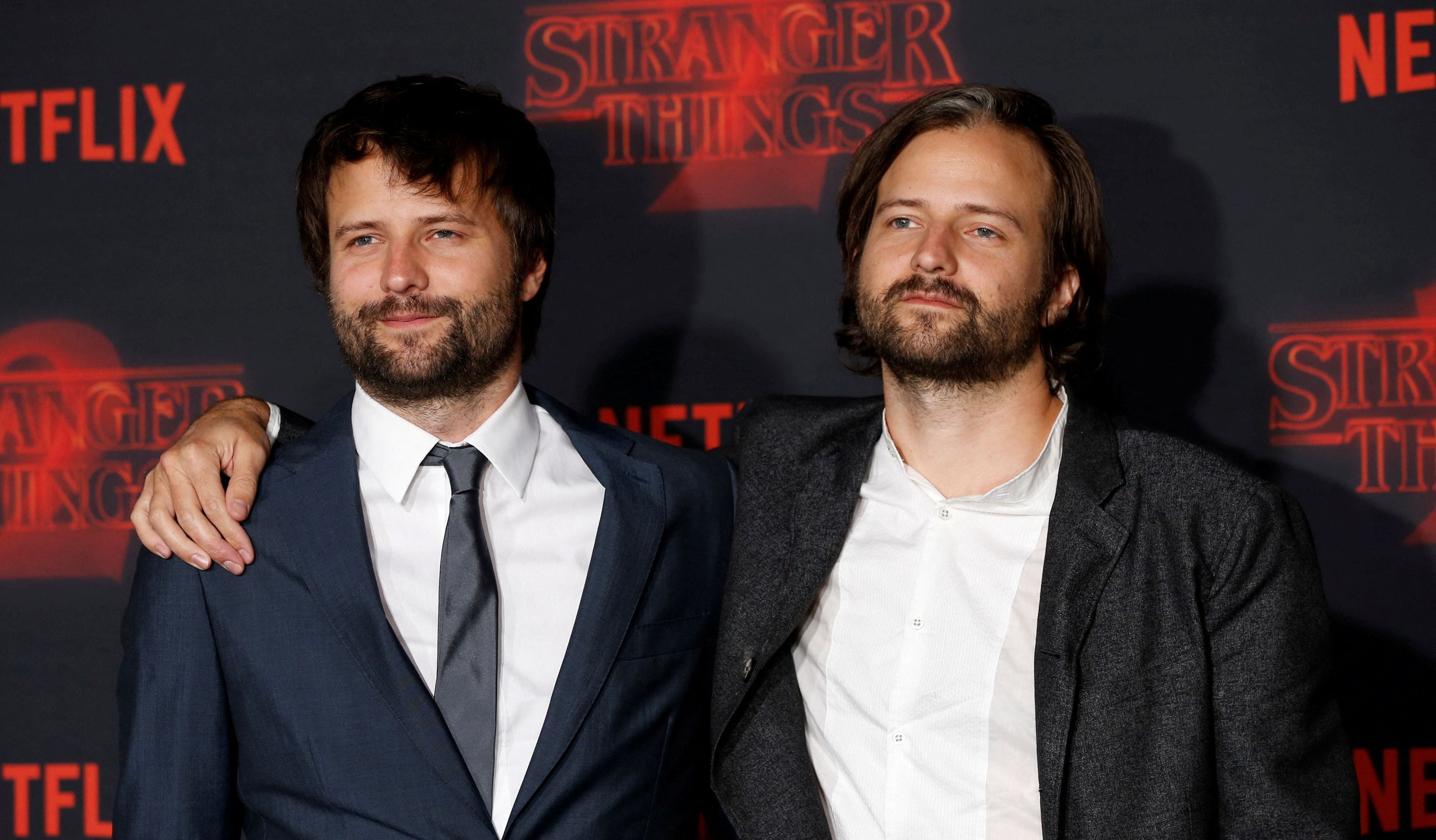 Los Duffer, las mentes detrás de "Stranger Things", prometen un final inolvidable. (REUTERS/Mario Anzuoni)