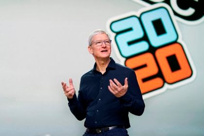 El CEO de Apple, Tim Cook, durante la Conferencia Mundial de Desarrolladores de Apple 2020 (WWDC) en el Teatro Steve Jobs en Cupertino, California (Foto: EFE)