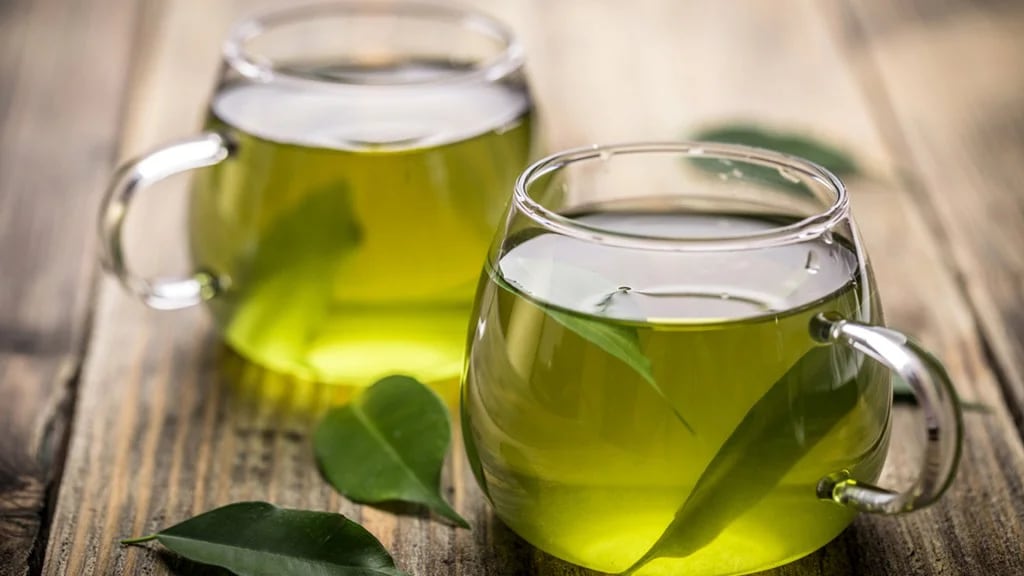Dos o tres tazas de té a diario: la recomendación de los especialistas (Shutterstock)