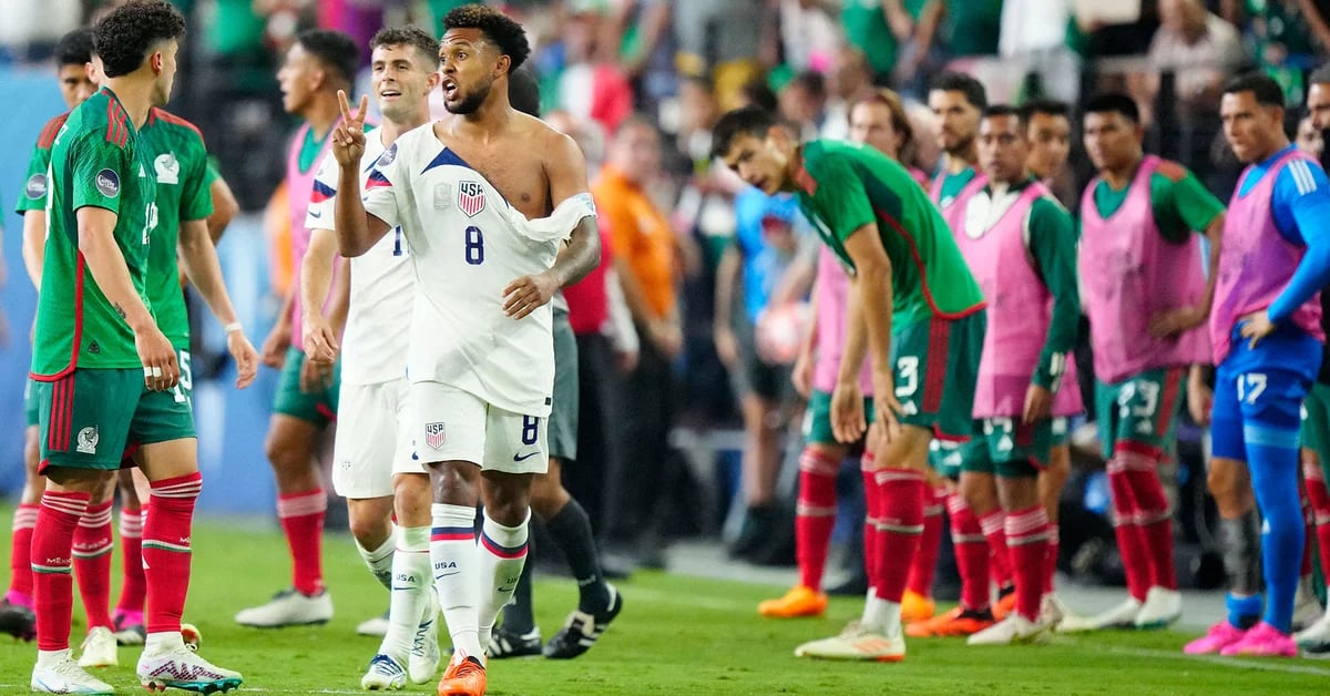 The USA eliminated Mexico in a tense match: four ejections and a disqualified kick sparked a brawl.