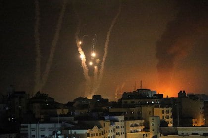 Hamas lanzó cohetes a Israel en Gaza (REUTERS)