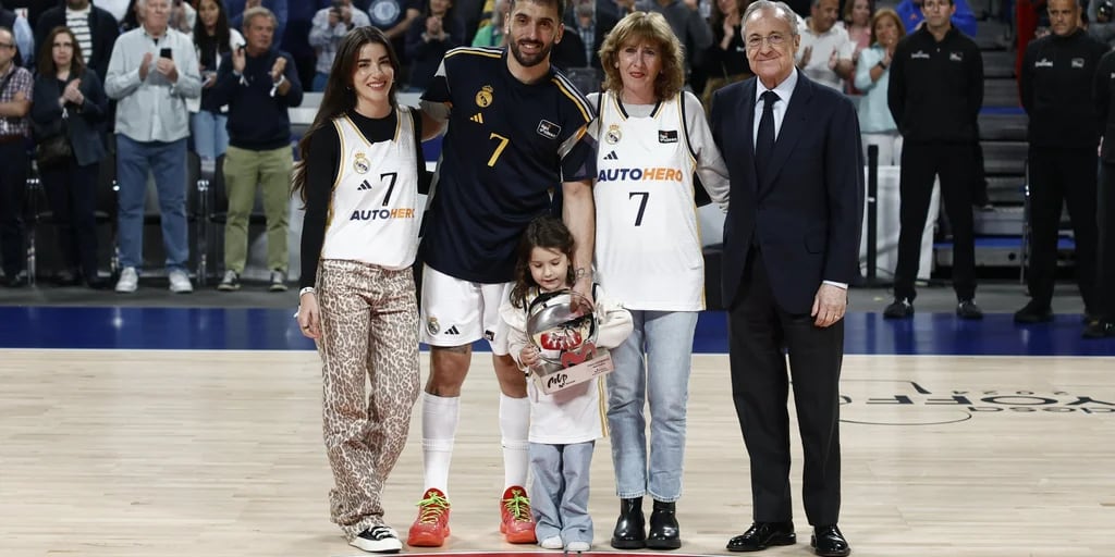 Facundo Campazzo ganó por primera vez el MVP de la Liga de España y se emocionó al ver el video que le preparó su familia
