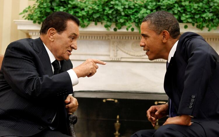 Mubarak, reunido con el entonces presidente de Estados Unidos, Barack Obama, en 2010 (REUTERS/Jason Reed)