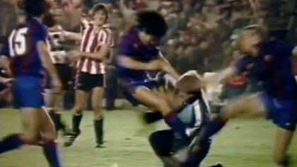 Pelea de Maradona en Barcelona-Athletic Bilbao en 1984