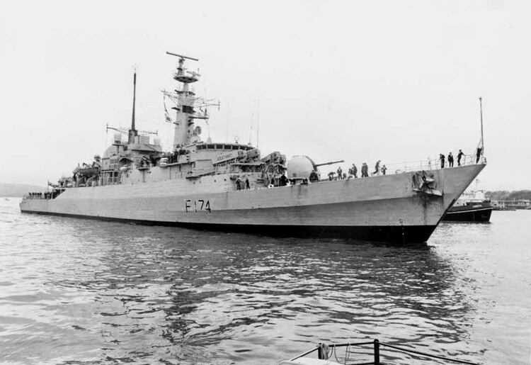 La fragata Tipo 21 HMS Alacrity en 1982.