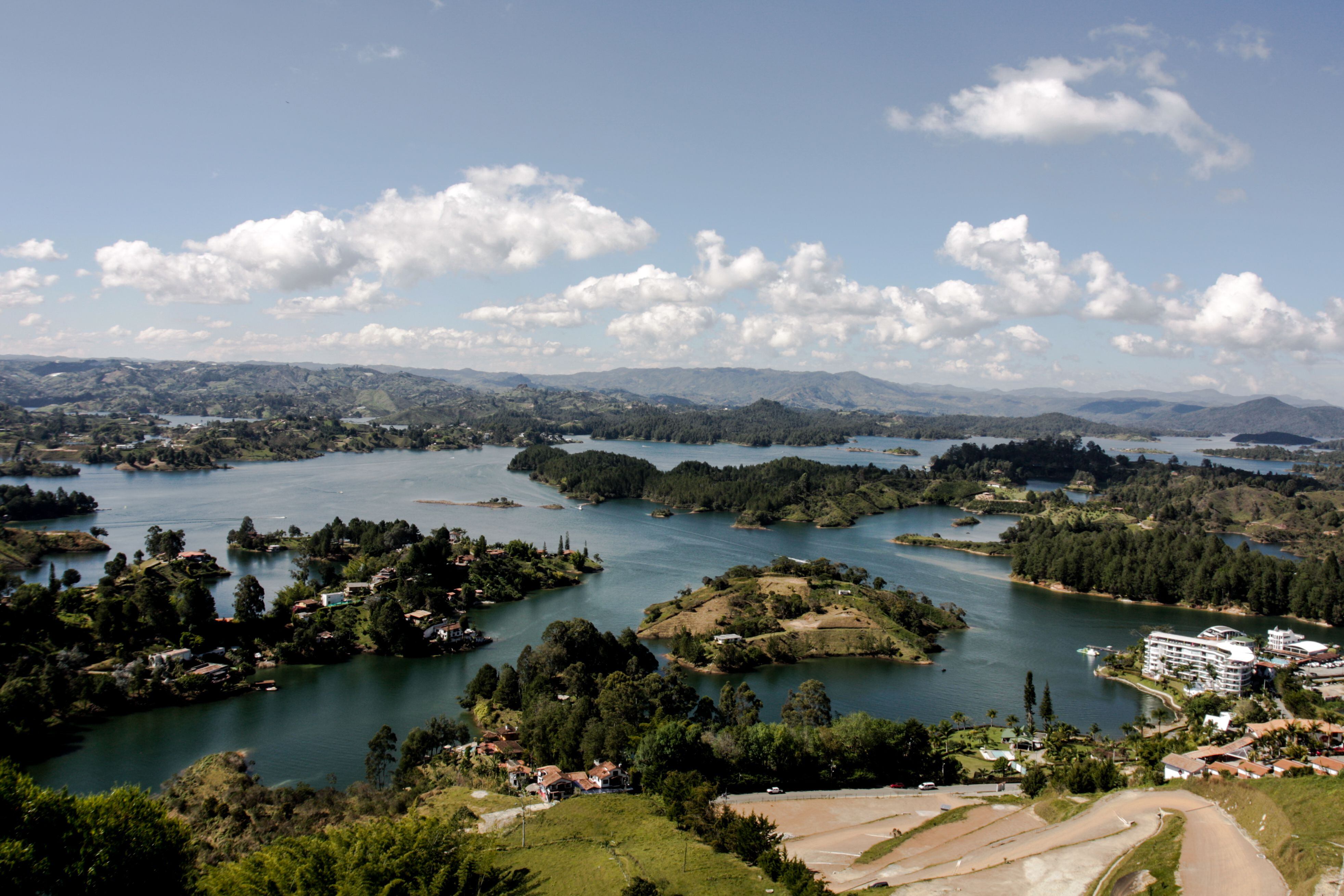 Guatapé, vista desde el cerro del Peñol, ubicado en el municipio de  Guatapé en el departamento de Antioquia. (Colprensa - Diego Pineda)