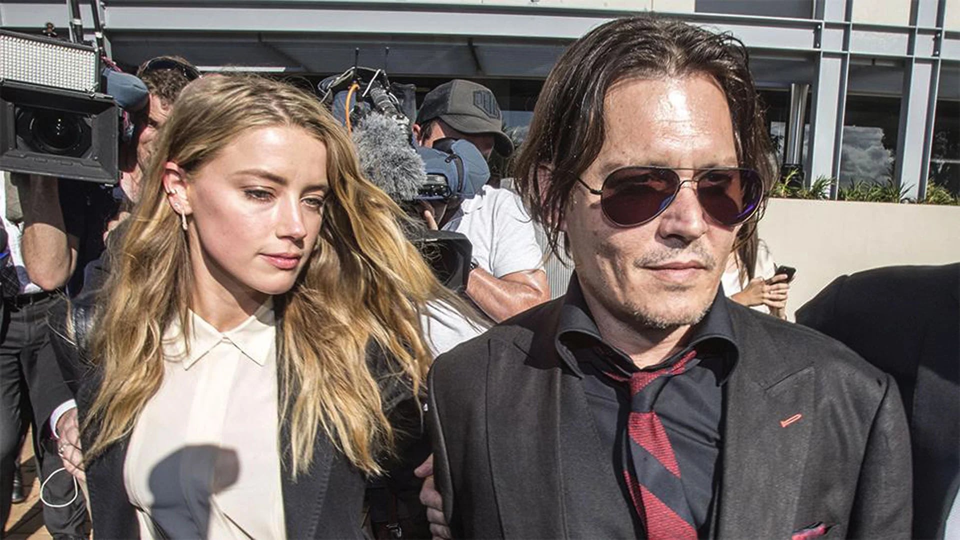 Amber Heard acusó a Johnny Depp de maltrato doméstico (Reuters)