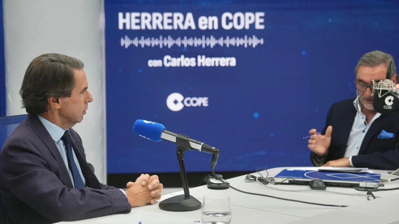 Las 10 frases de Aznar sobre la amnistía y Pedro Sánchez en su entrevista con Carlos Herrera
