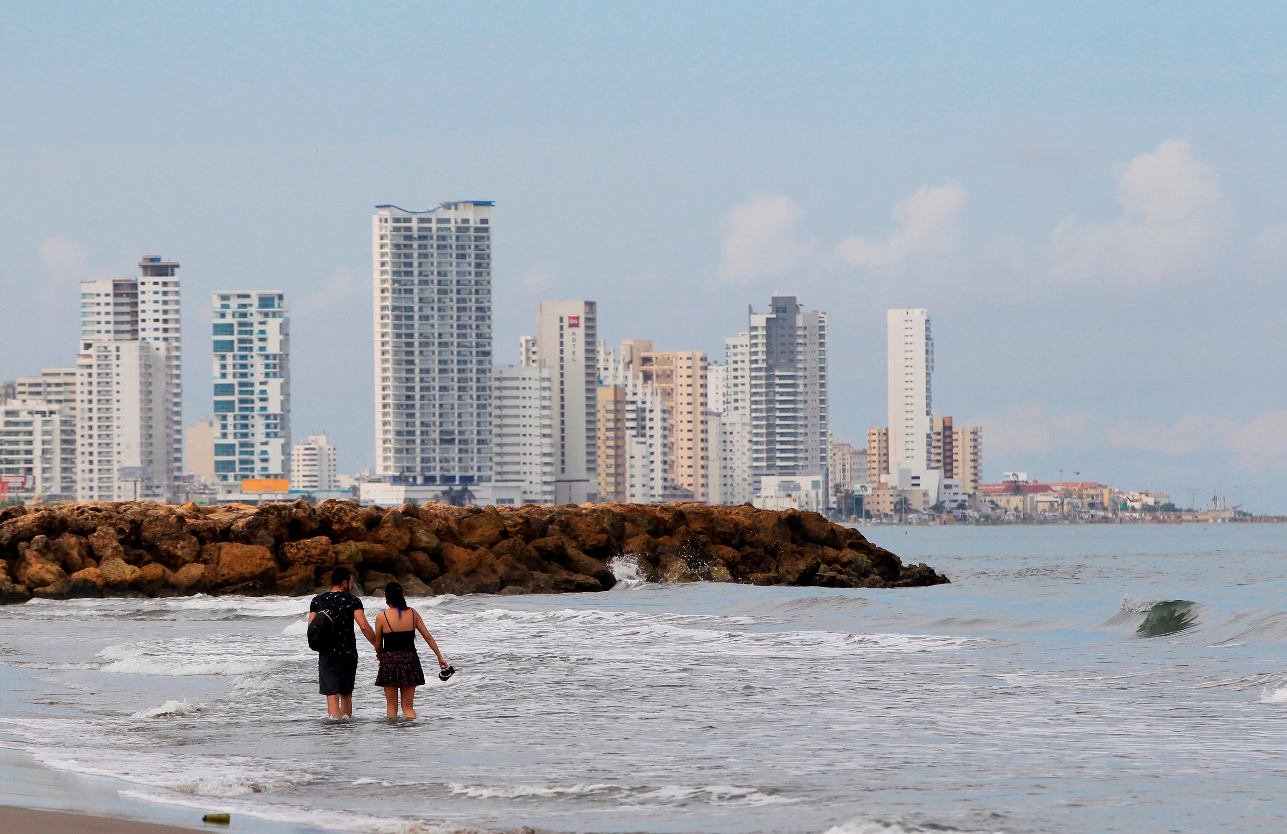 El clima en la ciudad de Cartagena es semiárido, caracterizado por ser cálido y seco, aunque la brisa lo vuelve un tanto agradable (EFE)