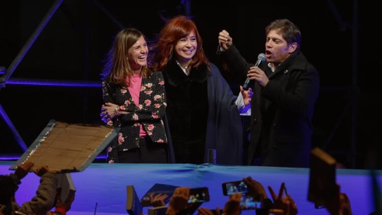 Kicillof cerró el acto en Mar del Plata, del que también participaron Raverta y Cristina Kirchner