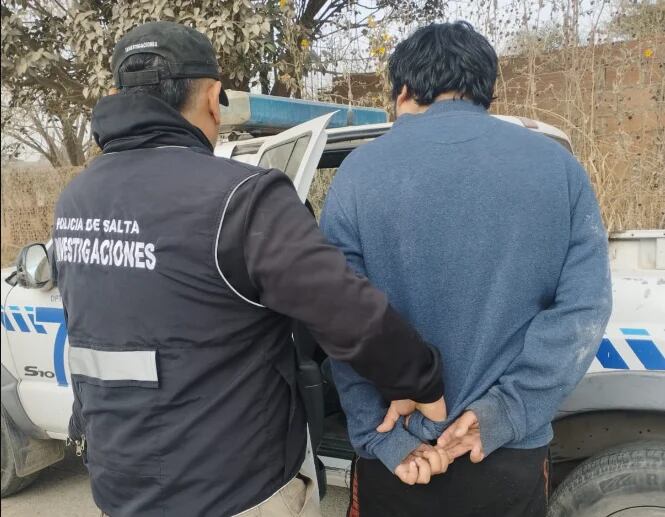 Por grooming, detuvieron en Salta a un hombre que acosaba a una adolescente de Chile