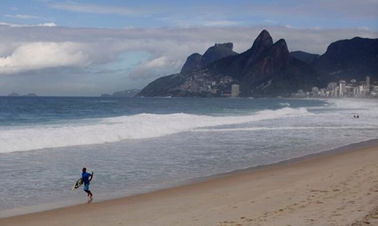 Veranear en las playas brasileñas puede volverse mas barato para los argentinos