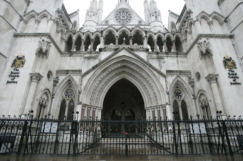 Vista de la principal entrada del Tribunal Superior de Londres (Reuters)