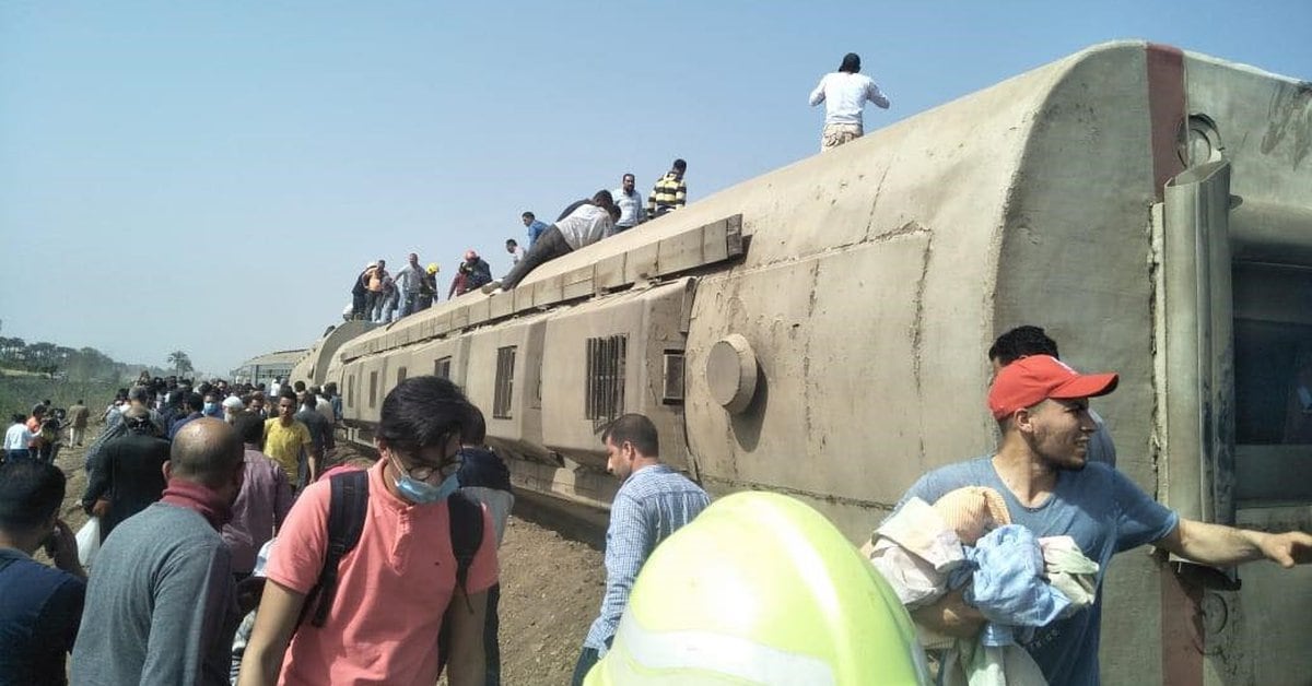 A train derailment in Egypt leaves more than a hundred injured