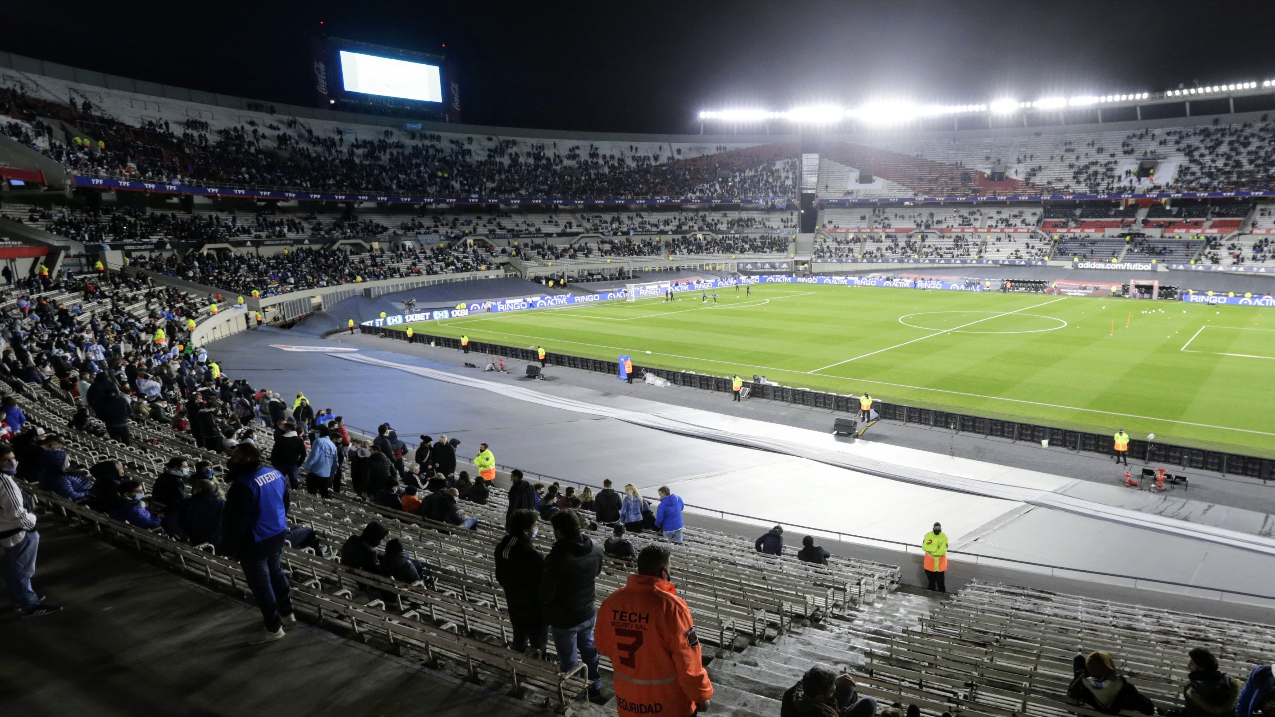 argentina bolivia público monumental