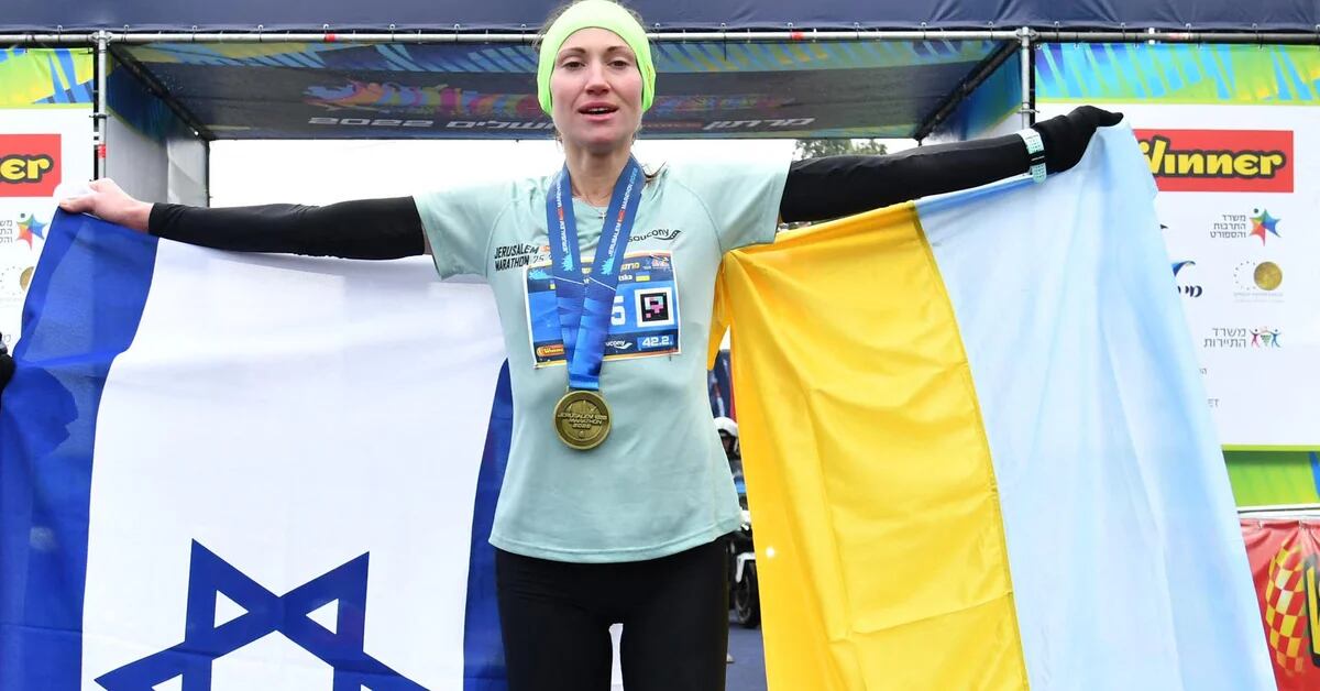 Uczucia ukraińskiego sportowca, który uciekł przed wojną i został ukoronowany w Maratonie Jerozolimskim: „Pięć dni temu dowiedziałem się, że nasz dom został zniszczony”