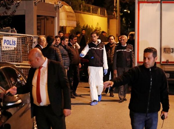 Turkish police forensic experts leave from Saudi Arabia’s consulate in Istanbul, Turkey October 16, 2018. REUTERS/Murad Sezer