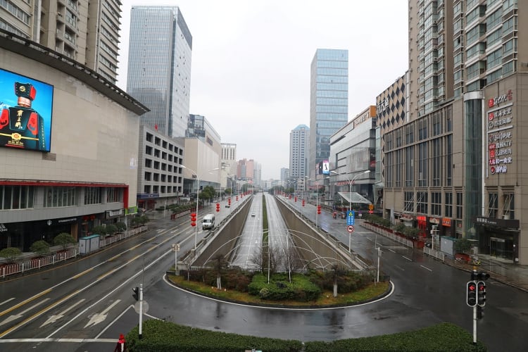 Las calles vacías de Wuhan, epicentro de la epidemia (Reuters)