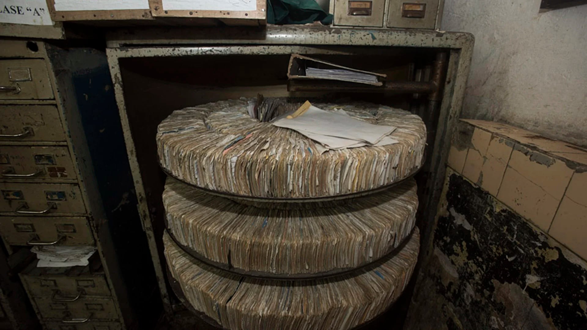 El arcaico sistema de ficheros del penal platense.